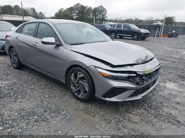 KMHLS4DG2SU888991 2025 HYUNDAI ELANTRA - Image 1