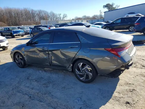 KMHLS4DG2SU895942 2025 HYUNDAI ELANTRA - Image 2