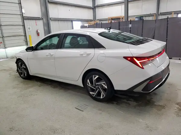 KMHLS4DG2SU913954 2025 HYUNDAI ELANTRA - Image 2