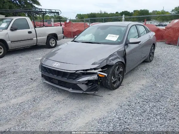 KMHLS4DG2SU921178 2025 HYUNDAI ELANTRA - Image 2