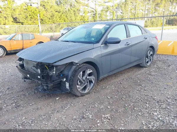 KMHLS4DG2SU924596 2025 HYUNDAI ELANTRA - Image 2