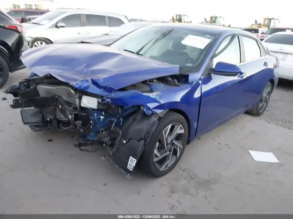 KMHLS4DG2SU924761 2025 HYUNDAI ELANTRA - Image 2