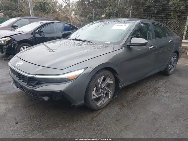 KMHLS4DG2SU934917 2025 HYUNDAI ELANTRA - Image 2