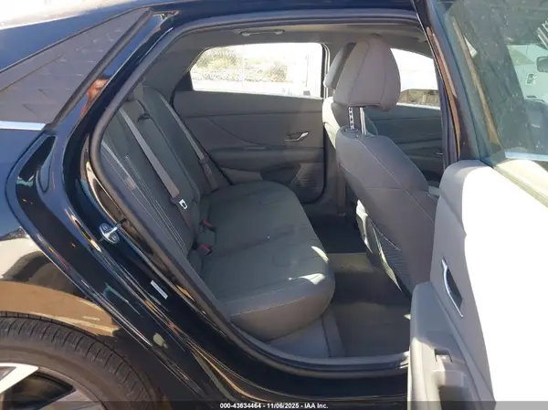 KMHLS4DG2SU951653 2025 HYUNDAI ELANTRA - Image 8