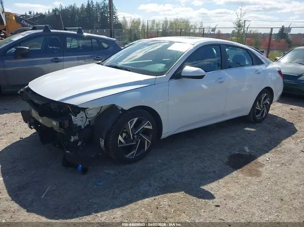 KMHLS4DG2SU969019 2025 HYUNDAI ELANTRA - Image 2