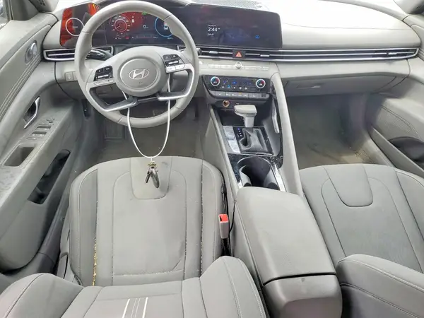 KMHLS4DG2SU974348 2025 HYUNDAI ELANTRA - Image 8