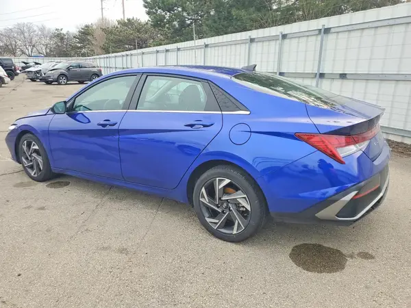 KMHLS4DG2SU978366 2025 HYUNDAI ELANTRA - Image 2