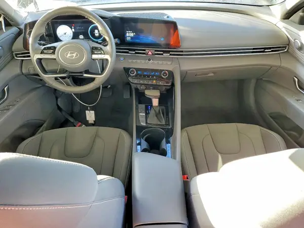 KMHLS4DG2SU990825 2025 HYUNDAI ELANTRA - Image 8