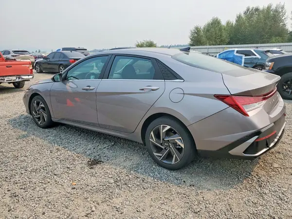 KMHLS4DG3RU667328 2024 HYUNDAI ELANTRA - Image 2