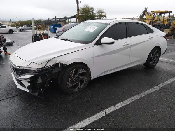 KMHLS4DG3RU676451 2024 HYUNDAI ELANTRA - Image 2