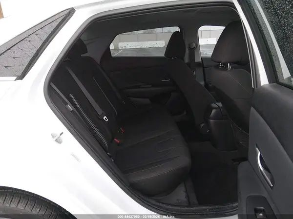 KMHLS4DG3RU676451 2024 HYUNDAI ELANTRA - Image 8
