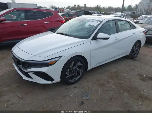 KMHLS4DG3RU692634 2024 HYUNDAI ELANTRA - Image 2