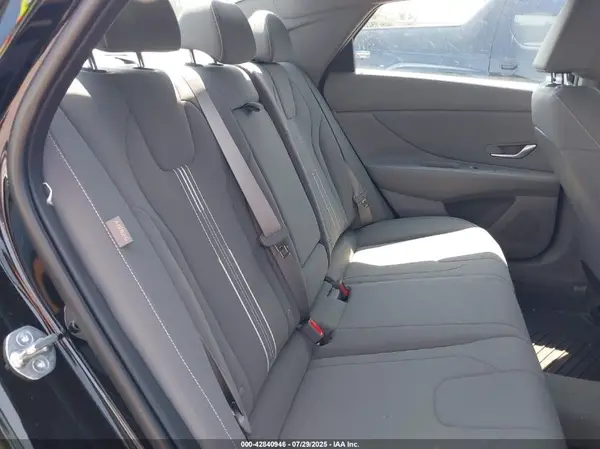 KMHLS4DG3RU715927 2024 HYUNDAI ELANTRA - Image 8