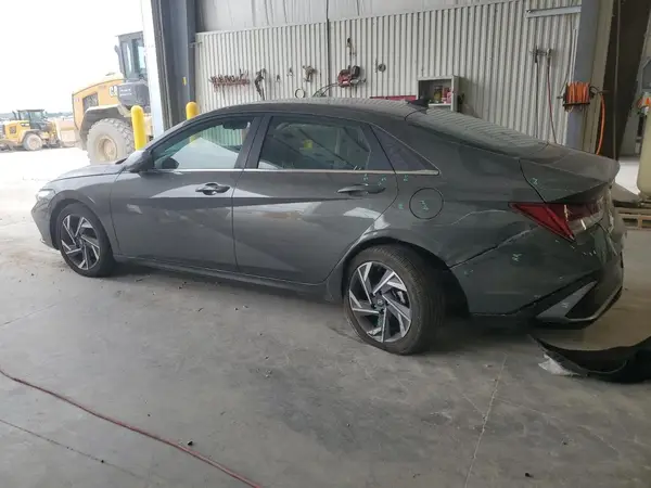 KMHLS4DG3RU716527 2024 HYUNDAI ELANTRA - Image 2