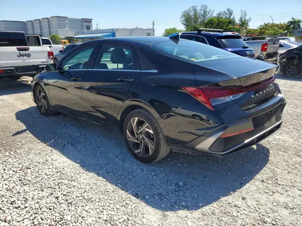 KMHLS4DG3RU752976 2024 HYUNDAI ELANTRA - Image 2