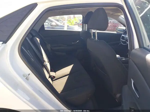KMHLS4DG3RU770846 2024 HYUNDAI ELANTRA - Image 8