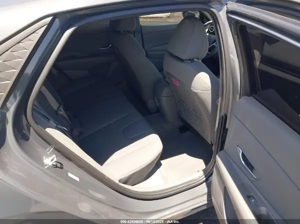 KMHLS4DG3RU795634 2024 HYUNDAI ELANTRA - Image 8