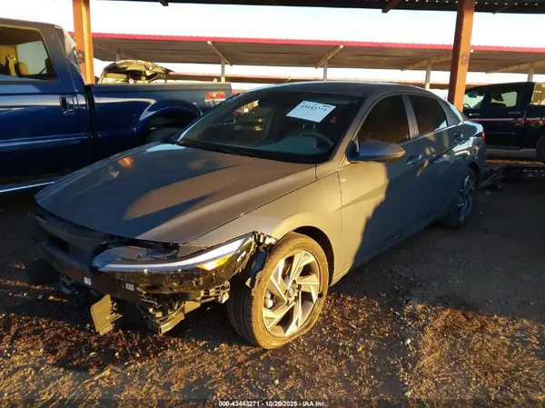 KMHLS4DG3RU796766 2024 HYUNDAI ELANTRA - Image 2