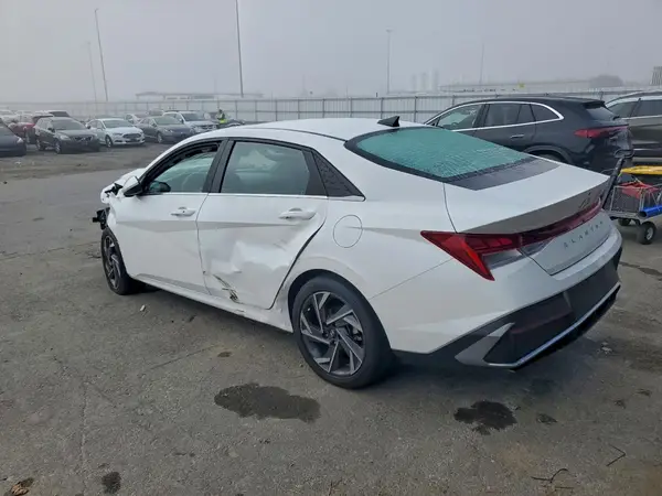 KMHLS4DG3RU797979 2024 HYUNDAI ELANTRA - Image 2