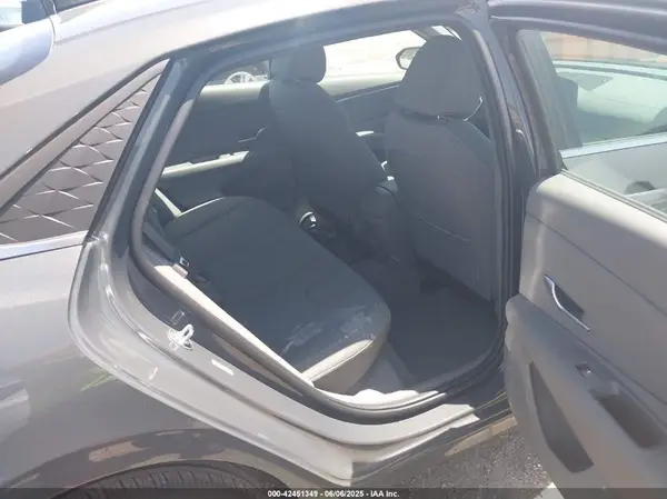 KMHLS4DG3RU835453 2024 HYUNDAI ELANTRA - Image 8