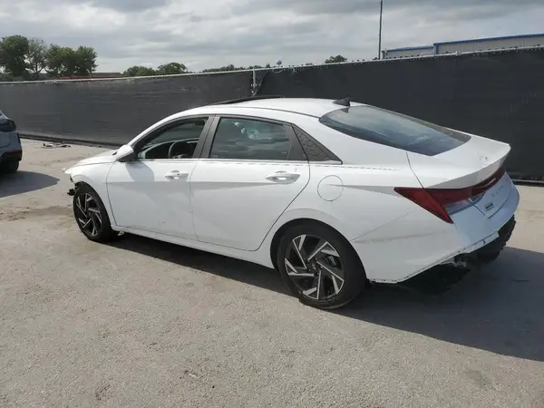 KMHLS4DG3RU836313 2024 HYUNDAI ELANTRA - Image 2