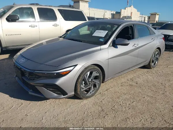 KMHLS4DG3SU000250 2025 HYUNDAI ELANTRA - Image 2
