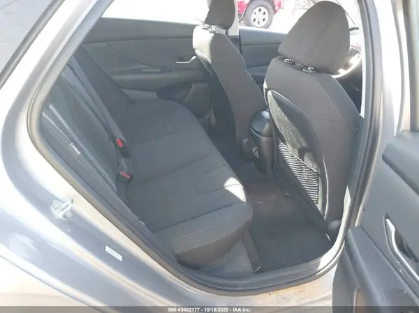 KMHLS4DG3SU000250 2025 HYUNDAI ELANTRA - Image 8