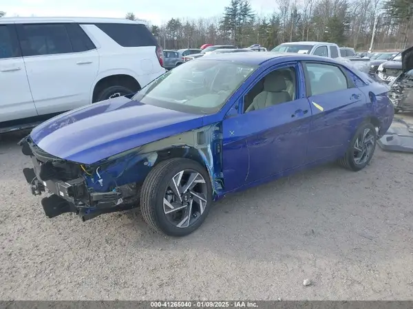 KMHLS4DG3SU860858 2025 HYUNDAI ELANTRA - Image 2