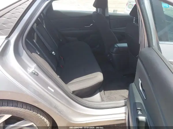 KMHLS4DG3SU872301 2025 HYUNDAI ELANTRA - Image 8