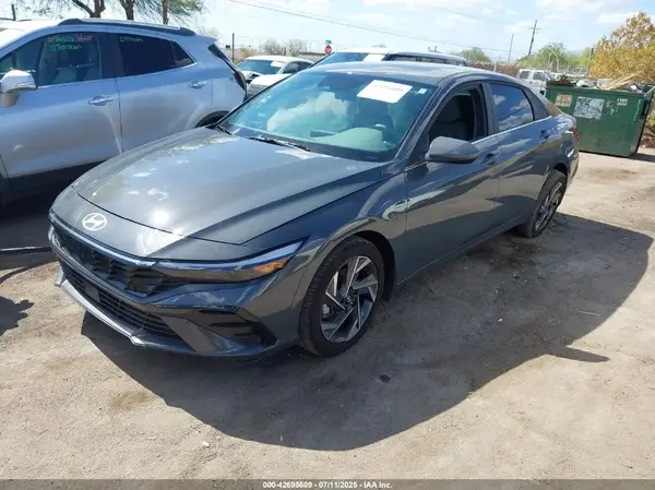 KMHLS4DG3SU877224 2025 HYUNDAI ELANTRA - Image 2