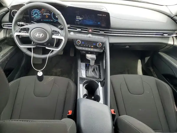 KMHLS4DG3SU877823 2025 HYUNDAI ELANTRA - Image 8