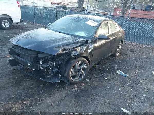 KMHLS4DG3SU882925 2025 HYUNDAI ELANTRA - Image 2