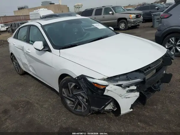KMHLS4DG3SU892922 2025 HYUNDAI ELANTRA - Image 1