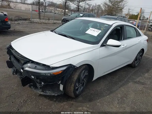 KMHLS4DG3SU892922 2025 HYUNDAI ELANTRA - Image 2