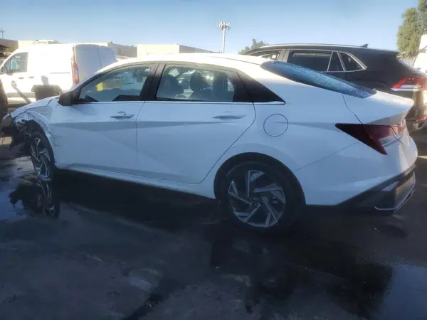 KMHLS4DG3SU893357 2025 HYUNDAI ELANTRA - Image 2