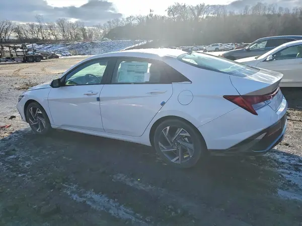 KMHLS4DG3SU894279 2025 HYUNDAI ELANTRA - Image 2
