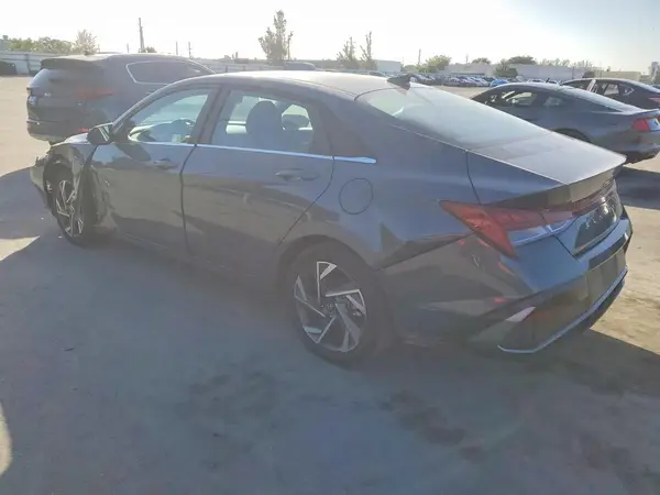 KMHLS4DG3SU905815 2025 HYUNDAI ELANTRA - Image 2
