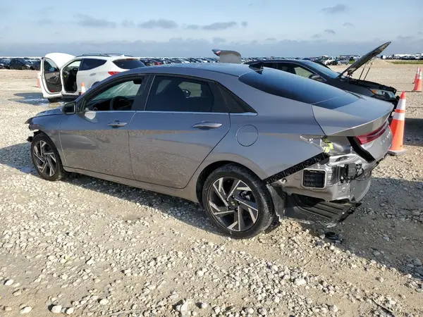 KMHLS4DG3SU912635 2025 HYUNDAI ELANTRA - Image 2