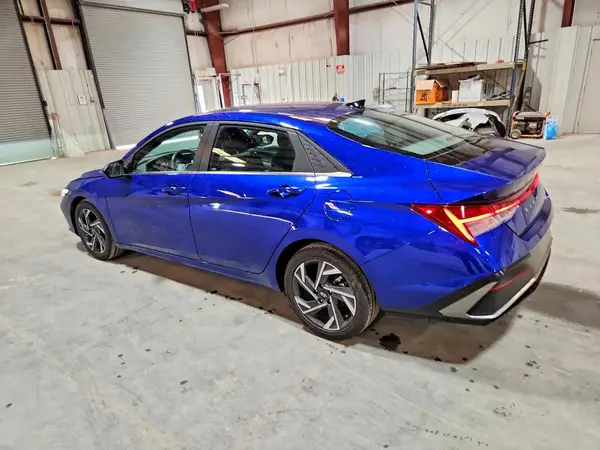 KMHLS4DG3SU914255 2025 HYUNDAI ELANTRA - Image 2