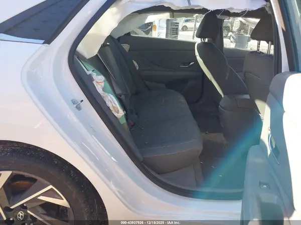 KMHLS4DG3SU927152 2025 HYUNDAI ELANTRA - Image 8