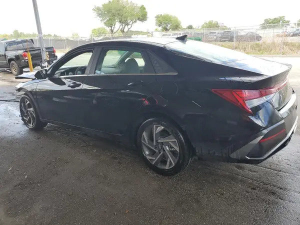 KMHLS4DG3SU933730 2025 HYUNDAI ELANTRA - Image 2