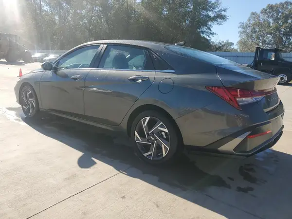KMHLS4DG3SU943061 2025 HYUNDAI ELANTRA - Image 2