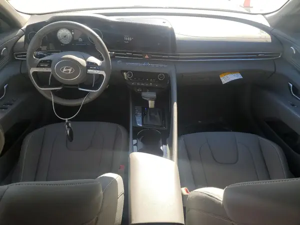 KMHLS4DG3SU943061 2025 HYUNDAI ELANTRA - Image 8