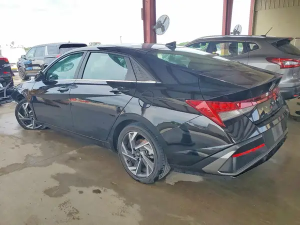 KMHLS4DG3SU976223 2025 HYUNDAI ELANTRA - Image 2