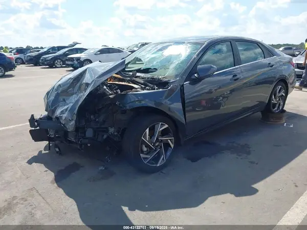 KMHLS4DG4RU642938 2024 HYUNDAI ELANTRA - Image 2
