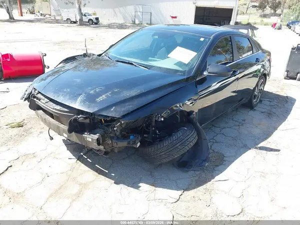 KMHLS4DG4RU652871 2024 HYUNDAI ELANTRA - Image 2