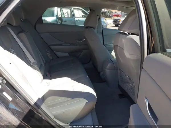 KMHLS4DG4RU652871 2024 HYUNDAI ELANTRA - Image 8