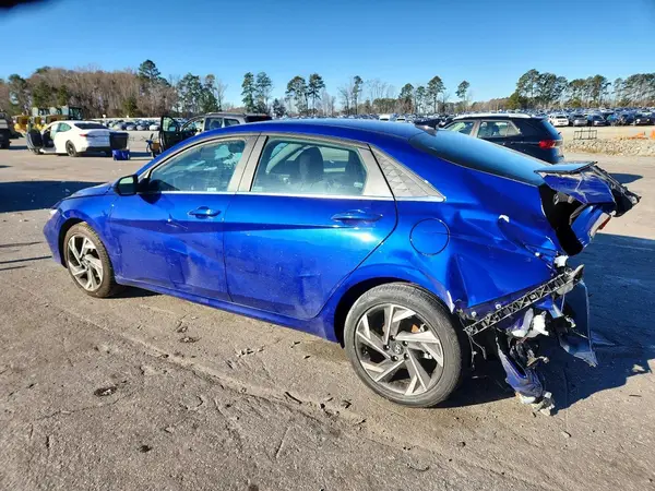 KMHLS4DG4RU671033 2024 HYUNDAI ELANTRA - Image 2
