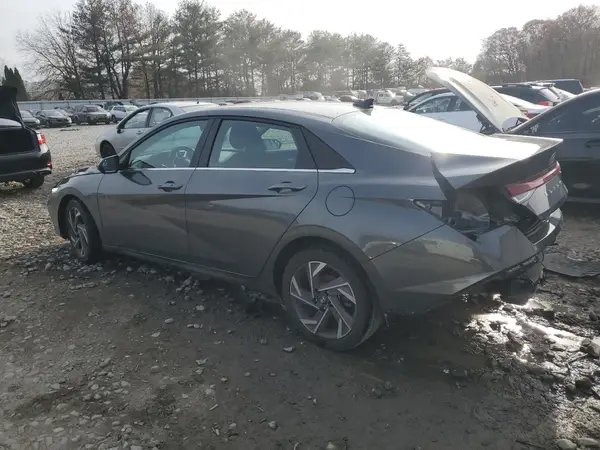 KMHLS4DG4RU675423 2024 HYUNDAI ELANTRA - Image 2