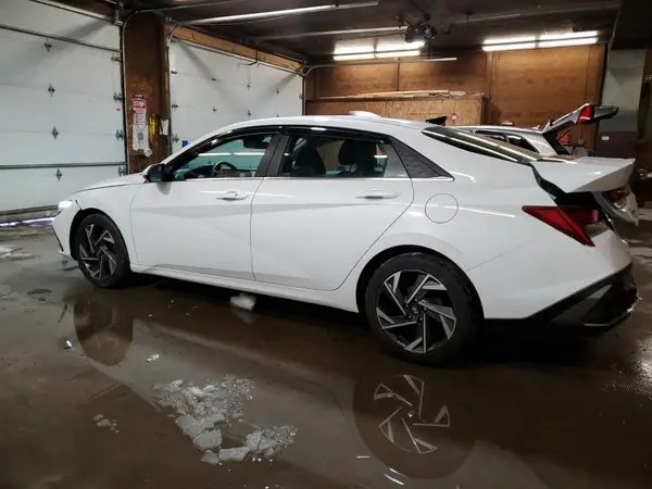 KMHLS4DG4RU676717 2024 HYUNDAI ELANTRA - Image 2